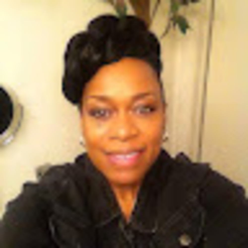 Meet your Posher, Debi
